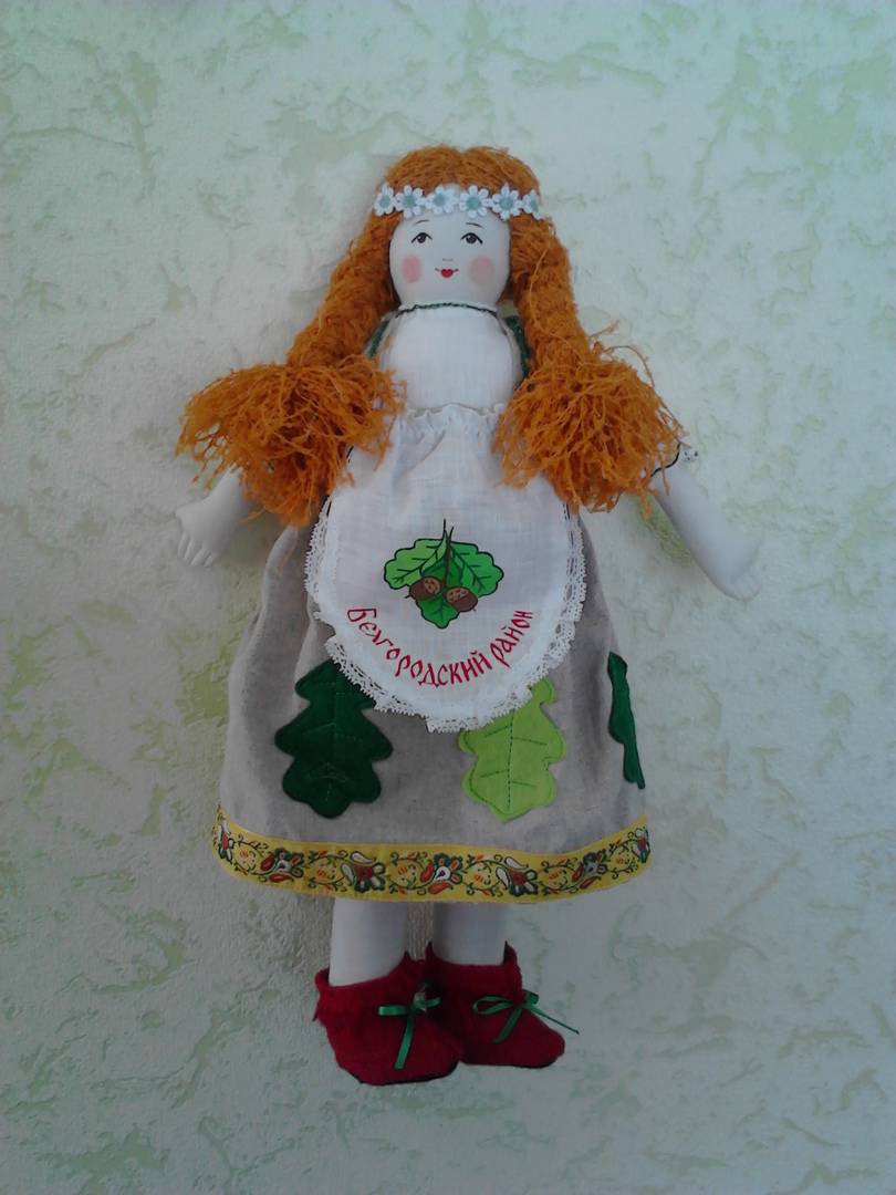 Сувенирная куколка, отражающая "бренд" Белгородского района